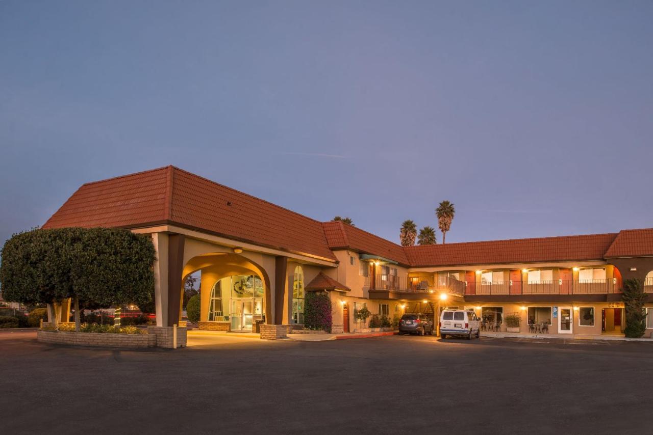Laurel Inn & Conference Center Salinas Dış mekan fotoğraf