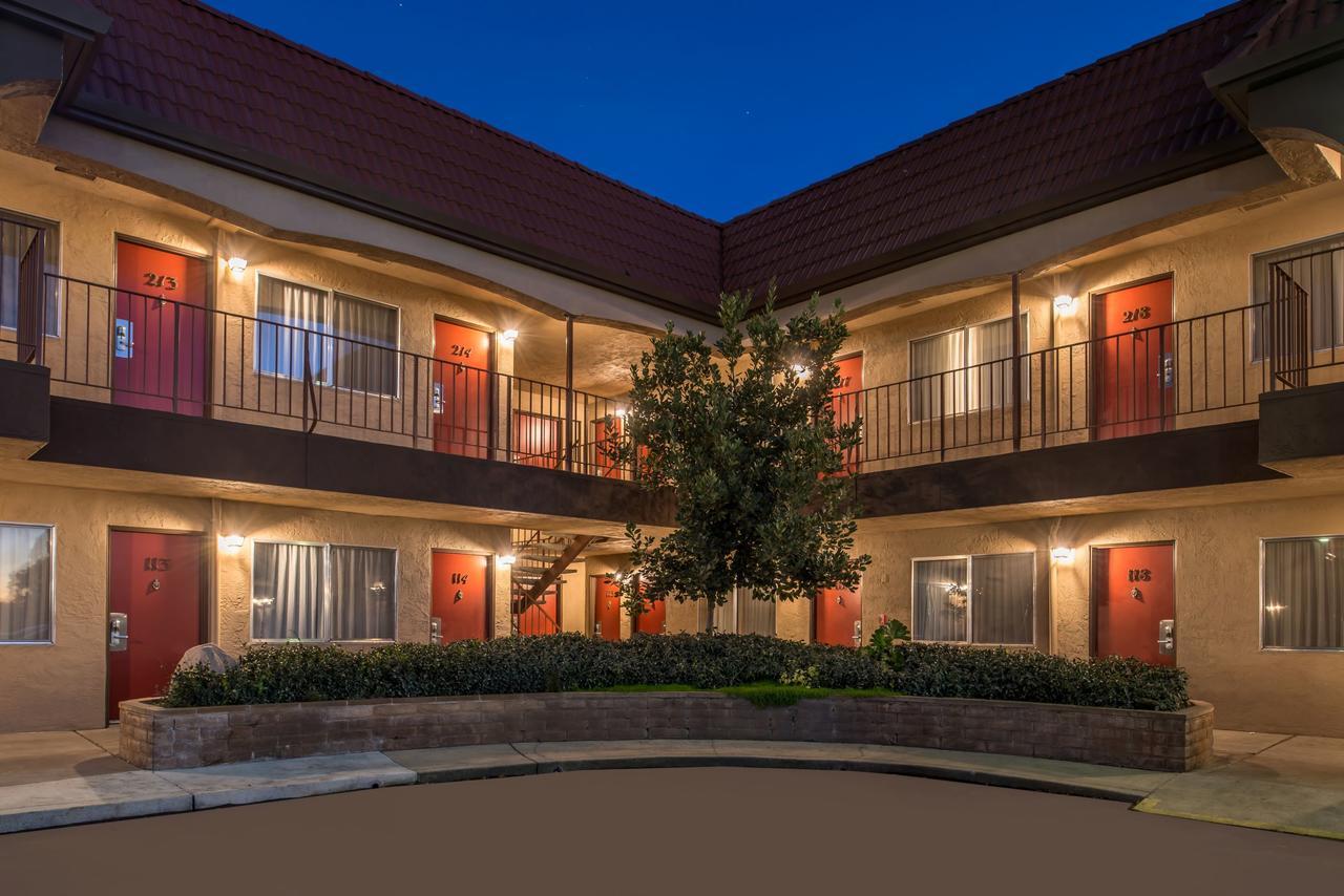 Laurel Inn & Conference Center Salinas Dış mekan fotoğraf
